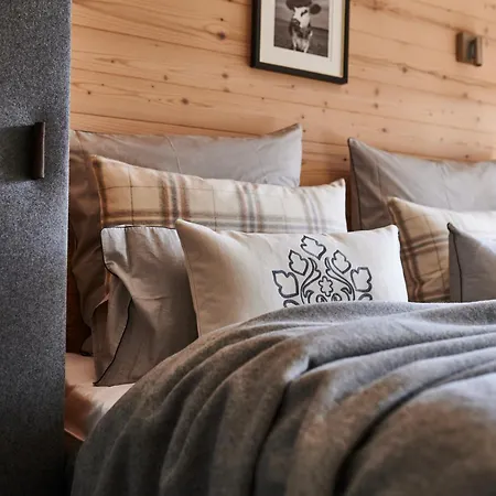 Premium Evi Nocleg ze śniadaniem 3*