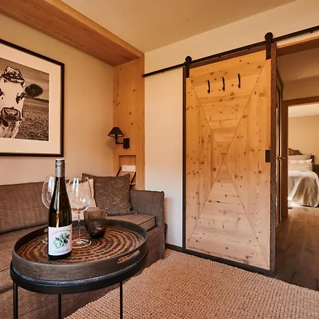 Premium Evi Bed & Breakfast
